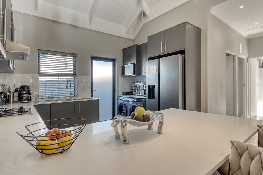 3 Bedroom Property for Sale in Aan de Wijnlanden Western Cape